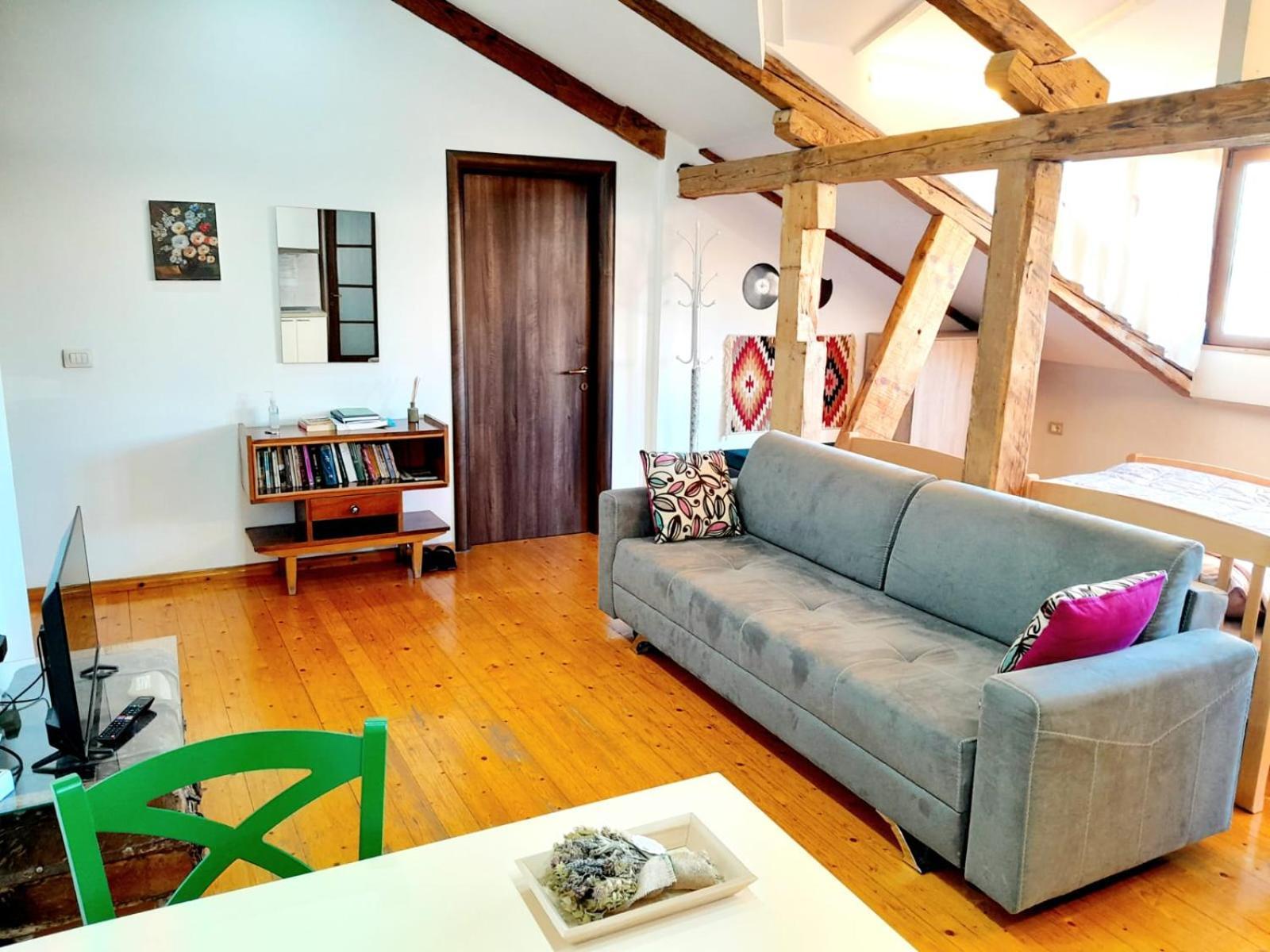 Central Loft Tiranë Luaran gambar